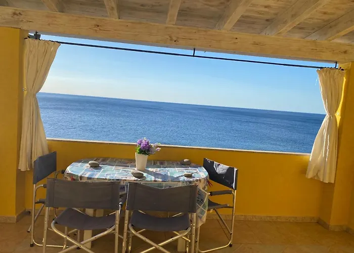 La Casa Gialla