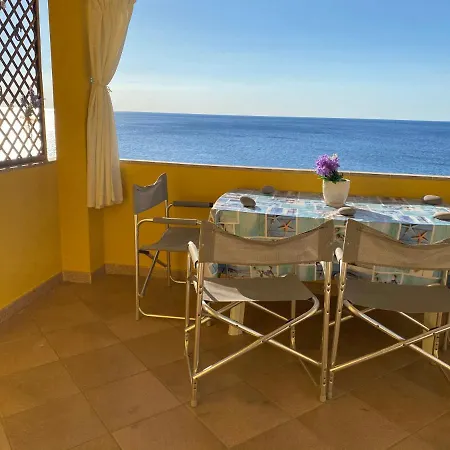 La Casa Gialla Cala Gonone Exterior photo