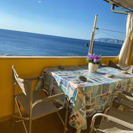 La Casa Gialla Cala Gonone Exterior photo